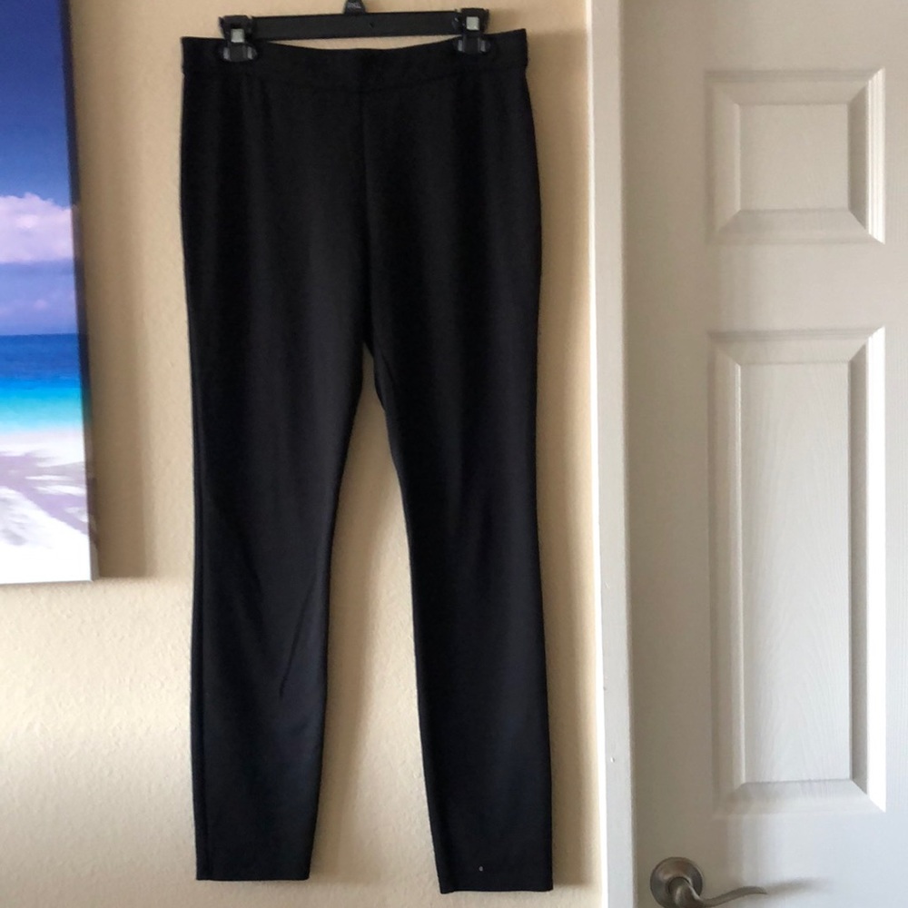 CLASSIC FIT BLACK PANTS